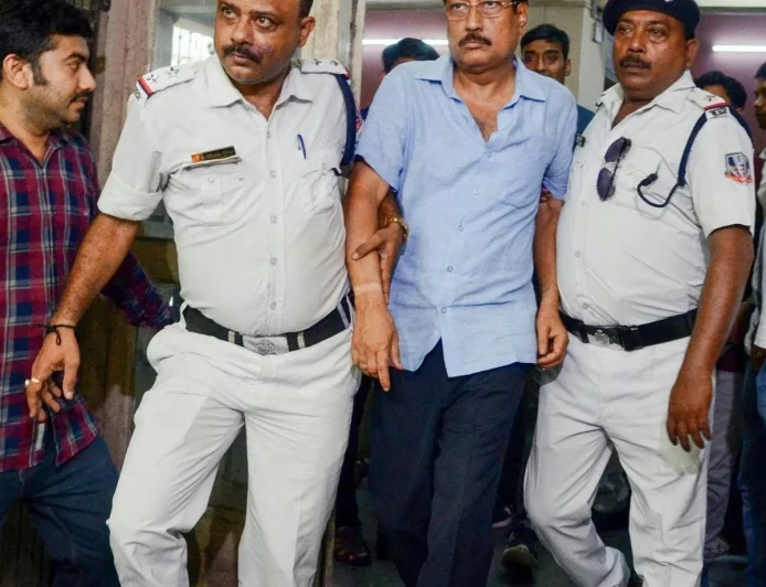 Arrest Fallout: Authorities Seize Over 3 Kg Gold From Residence Linked to Sabyasachi Dutta’s Aide
