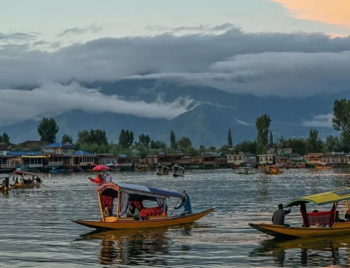 Kashmir Faces Water Crisis, Civil Society Seeks Urgent Action