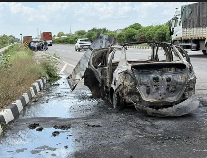 Man Dies in Car Blast Near Tumakuru; Suicide and Kidnapping Angles Under Probe
