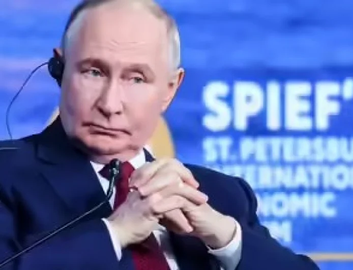 As the conflict between Ukraine and Russia intensifies, Putin acknowledges "problems.