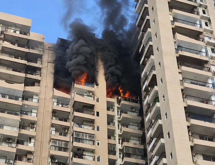 Noida: Fire in a residential tower in Sector 119