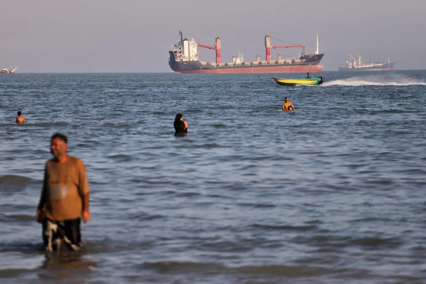 Red Alert in Hormuz: UN Stops Vessel Evacuation Program After Fresh Attack