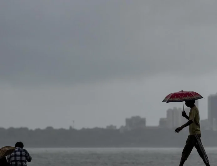 Monsoon Tracker LIVE: IMD Sounds Orange Alert for Mumbai, Heavy Rain Likely
