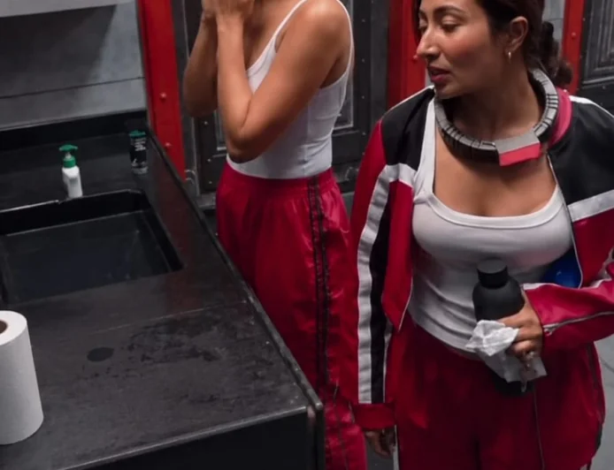 Lock Upp 2 Leaked Video: Shreya and Akanksha Try to Make Peace Behind the Scenes