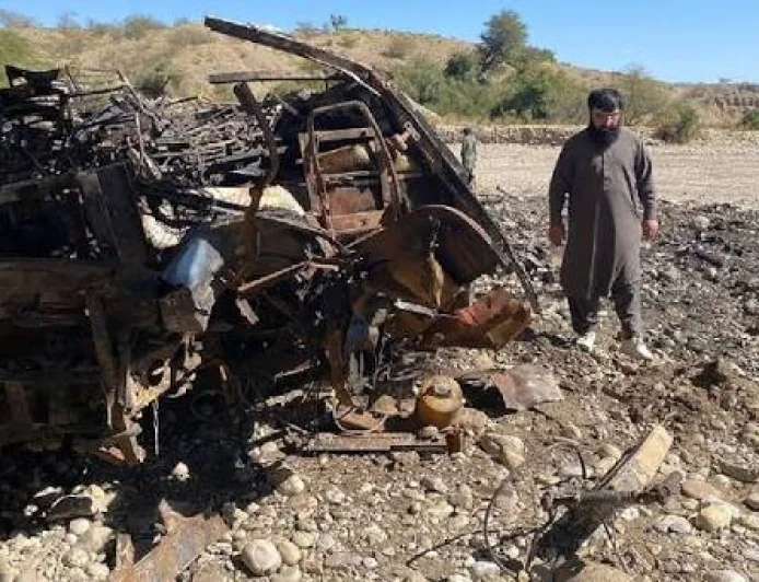 Pakistan Bus Accident: 40 Killed After Passenger Bus Falls Into Ravine in Khyber Pakhtunkhwa