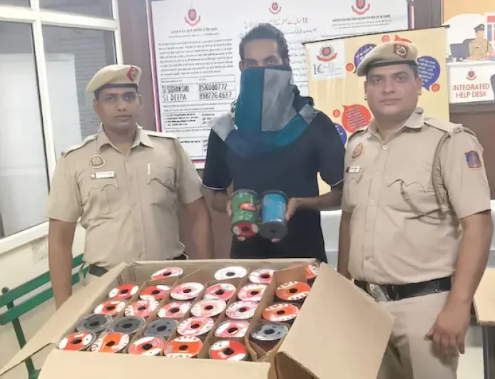 Delhi Police Arrest Man in Seelampur, Seize 59 Rolls of Banned Chinese Manja
