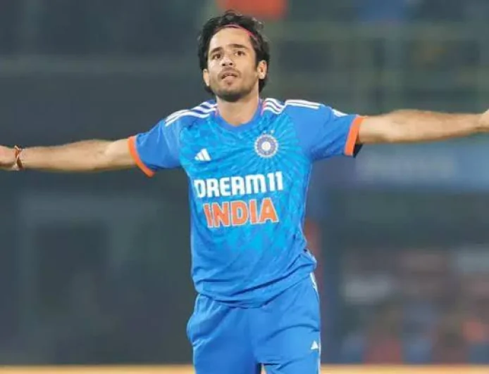 Ravi Bishnoi Creates Unwanted T20I Record After Bowling Three No-Balls Against England
