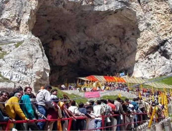 Fresh Batch of Pilgrims Leaves Jammu for Amarnath Yatra Amid Tight Security