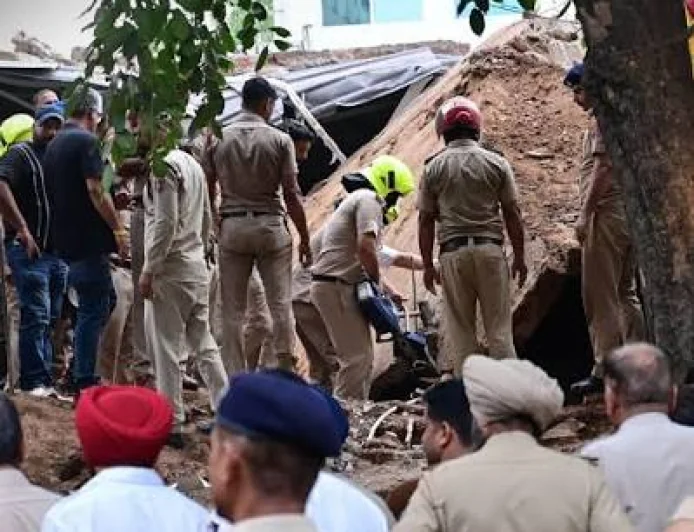 Pune Landslide Buries Houses, Mumbai-Pune Highway Traffic Halted After Heavy Rain