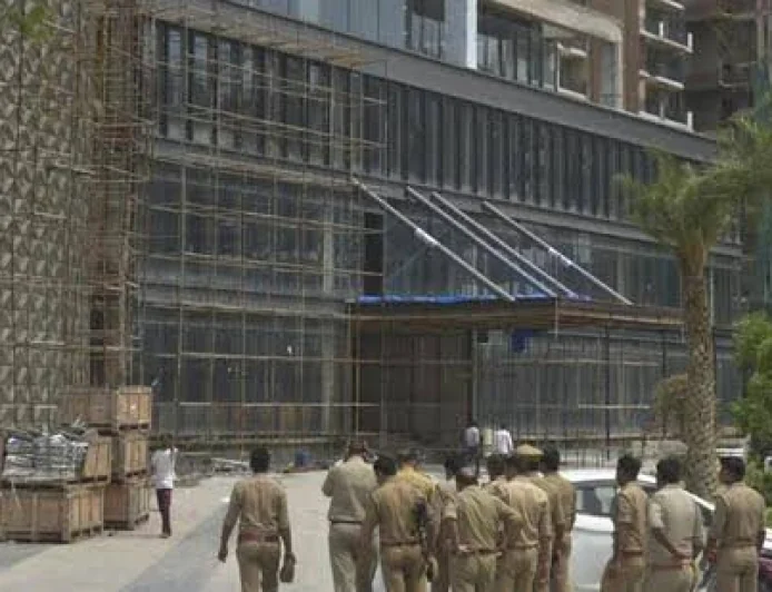 7-Year-Old Girl Found Dead at Ghaziabad Mall Site; Police Probe Rape and Murder