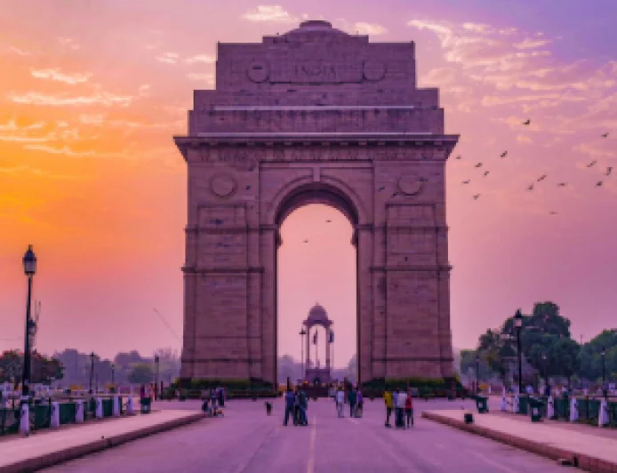 Delhi Set for Hotter Days as Temperature Nears 40°C, Air Quality Also Dips