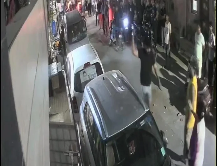 Delhi Parking Dispute Turns Violent: Family Alleges Man Threw Flower Pot From 3rd Floor, Elderly Man Injured