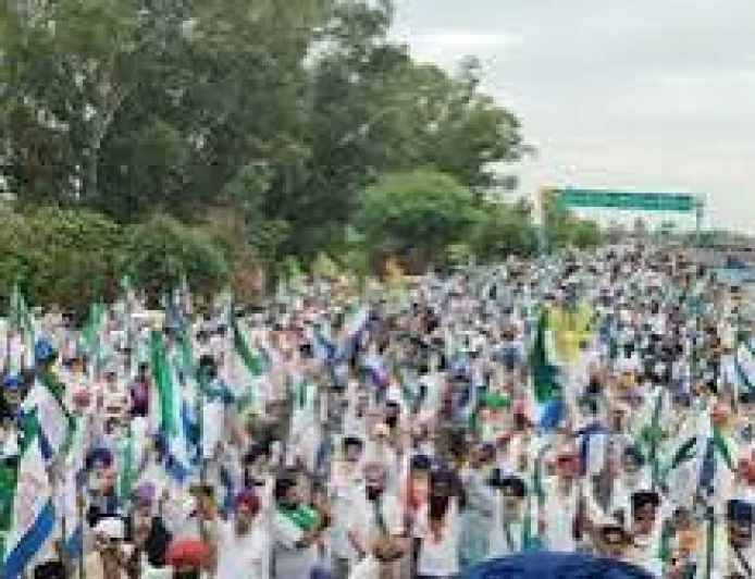 Farmers Stopped at Punjab-Haryana Border En Route to Delhi Trade Deal Rally
