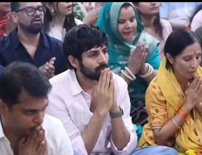 Kartik Aaryan Seeks Blessings at Mahakaleshwar Temple After National Award Win