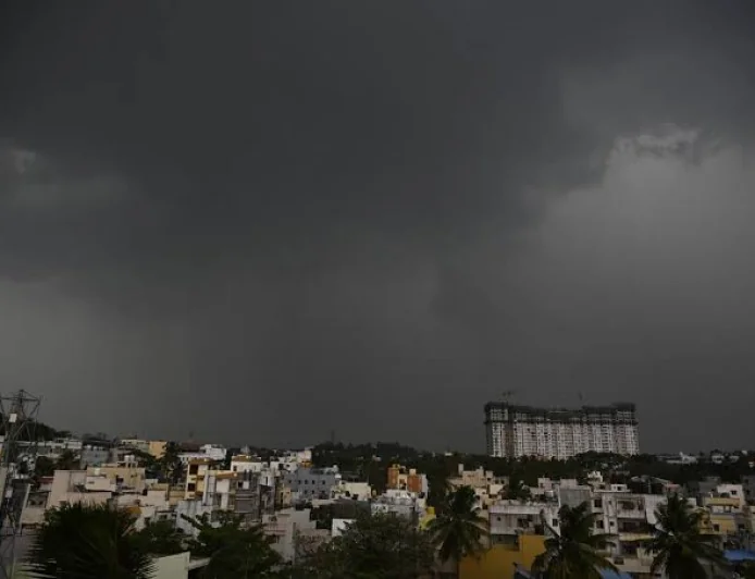 10,000-km Rain Cloud Stretches From India to South Korea, Monsoon Set to Intensify