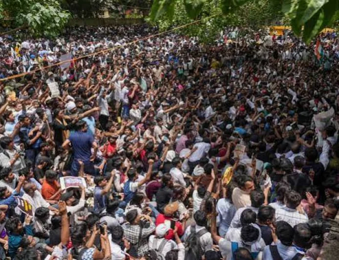 Inside Jantar Mantar Protest That Pushed Education Minister to Resign