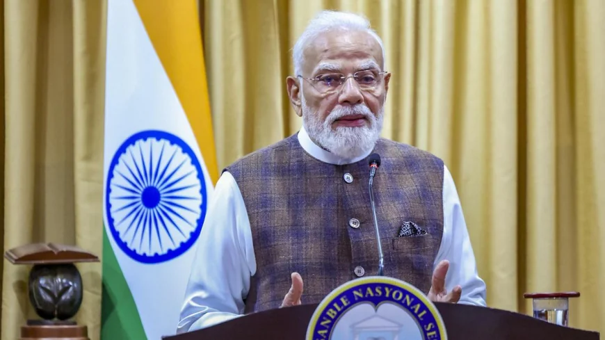 PM Modi Asks Union Secretaries to Focus on Ease of Doing Business, Ease of Living and Self-Reliance