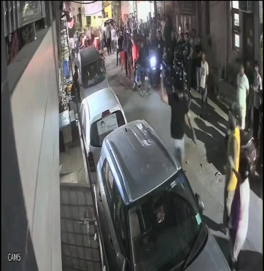 Delhi Parking Dispute Turns Violent: Family Alleges Man Threw Flower Pot From 3rd Floor, Elderly Man Injured