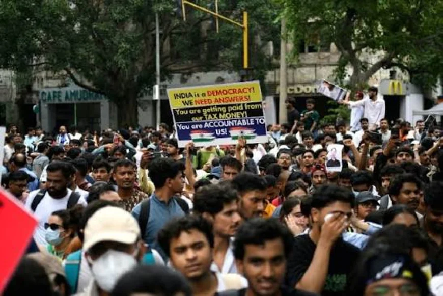 Delhi Police Use Batons and Tear Gas Against CJP Protesters Marching to Jantar Mantar