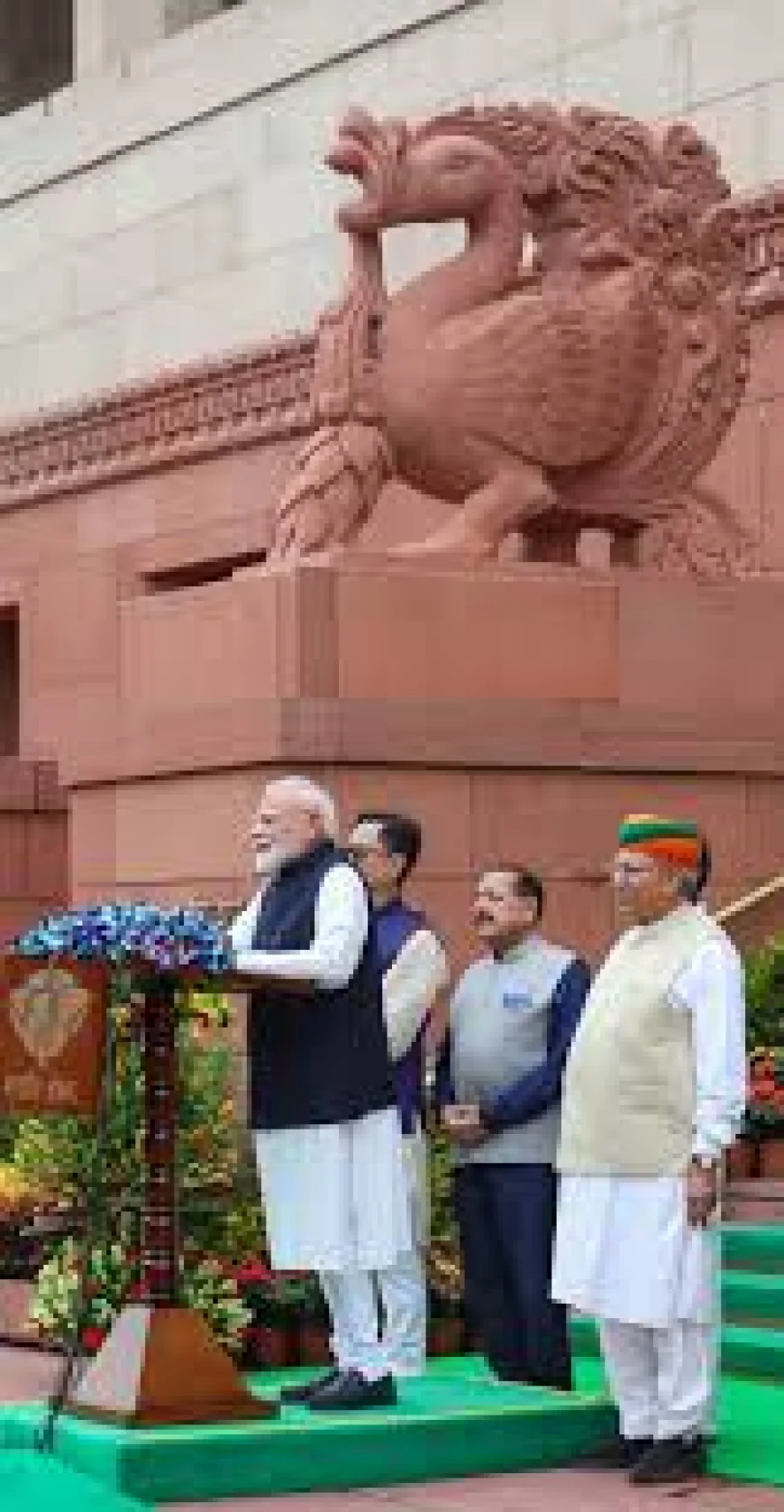 PM Modi Praises Skyroot’s Young Team, Takes Veiled Dig at Rahul Gandhi