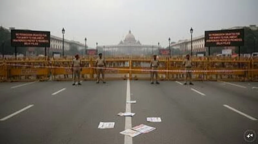 Delhi Police Outnumbered as Thousands Breach Barricades to Reach Parliament's Doorstep