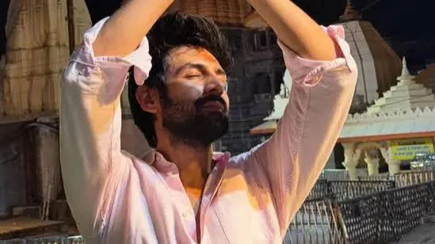Kartik Aaryan Visits Ujjain Mahakaleshwar Temple After First National Award Win