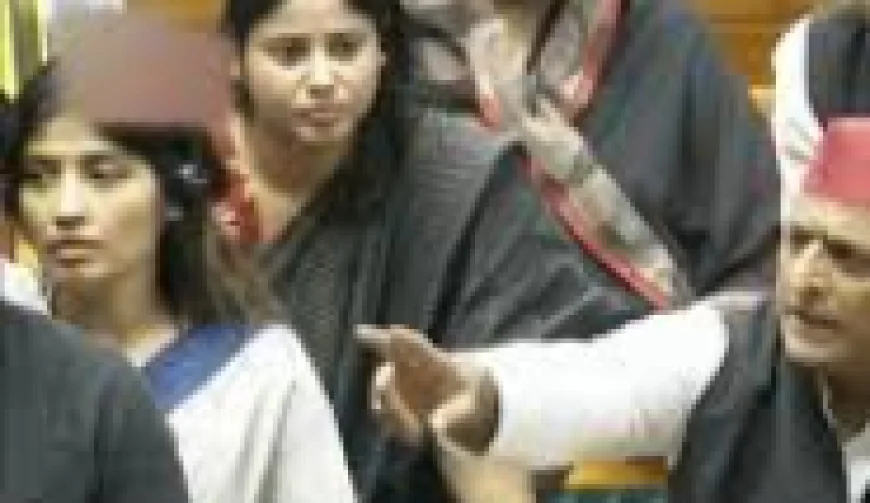 Akhilesh Yadav Targets Government Over Alleged Police Action on Student Protesters