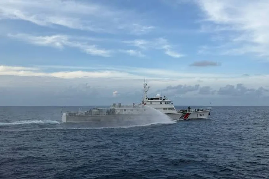 Chinese Ship Fires Water Cannon at Philippine Vessel Carrying CNN Crew Near Scarborough Shoal