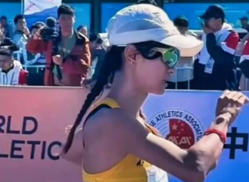 Chinese Marathon Runner Wins Praise After Finishing Race Despite Unexpected Period
