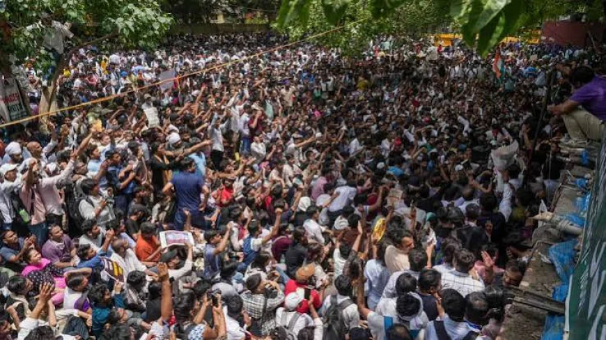 Inside Jantar Mantar Protest That Pushed Education Minister to Resign