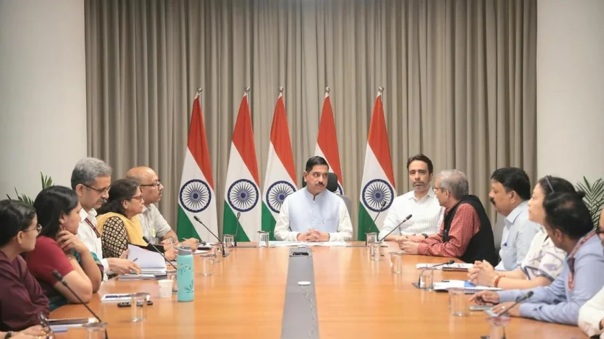 Pralhad Joshi Takes Charge as Union Education Minister, Says ‘Education Is a New Subject for Me’