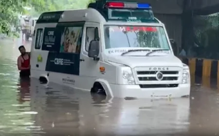 बारिश ने बदला मौसम का मिजाज! दिल्ली में रिकॉर्ड ठंडक, ओडिशा में बाढ़ का संकट