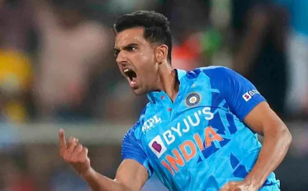 टीम इंडिया को बड़ा झटका: चोट के चलते आखिरी दो वनडे से बाहर हो सकते हैं दीपक चाहर