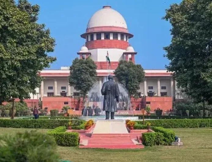 सुप्रीम कोर्ट का बड़ा फैसला: सार्वजनिक मौजूदगी के बिना निजी जगह पर जातिसूचक गाली SC/ST एक्ट के तहत अपराध नहीं