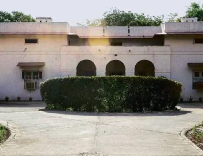 केंद्रीय मंत्रियों के लुटियंस बंगले पर एक साल में ₹92 करोड़ खर्च, 12 साल में बिल ₹547 करोड़ के पार
