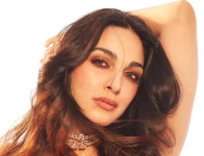 Toxic’ स्टार कियारा आडवाणी की ग्लोइंग स्किन का राज, जानिए कौन-से ब्यूटी सीक्रेट्स रखती हैं उन्हें फ्रेश और रेडिएंट