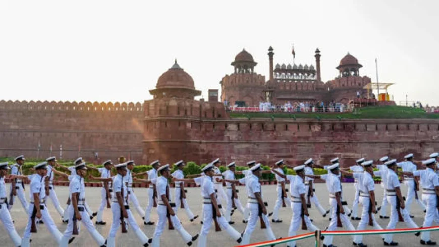 15 अगस्त से पहले दिल्ली हाईकोर्ट को बम धमकी! ईमेल में ‘लाल किले’ और खाकी हमलावरों का जिक्र