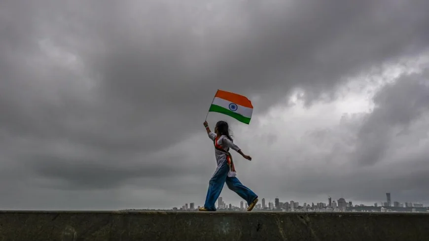 80वां स्वतंत्रता दिवस: दुनिया ने दी भारत को बधाई, ‘दिमागी नक्सल’ बयान पर विपक्ष का PM मोदी पर हमला