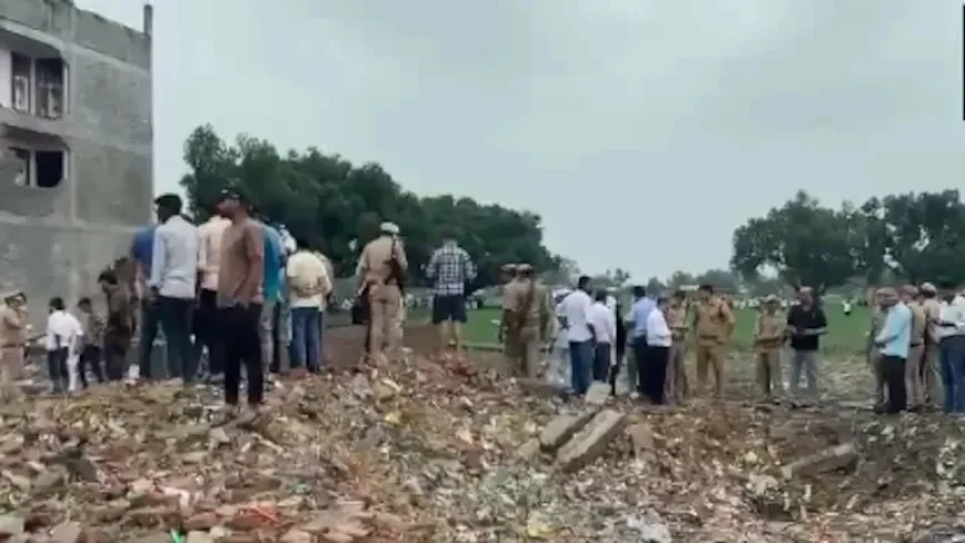 UP Firecracker Factory Blast: पटाखा फैक्ट्री में धमाका, 11 की मौत; कई घायल, रेस्क्यू ऑपरेशन जारी