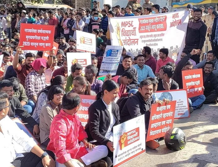 ‘टूट चुका है भरोसा’: महाराष्ट्र में MPSC पेपर लीक विवाद पर राहुल गांधी ने छात्रों का समर्थन किया