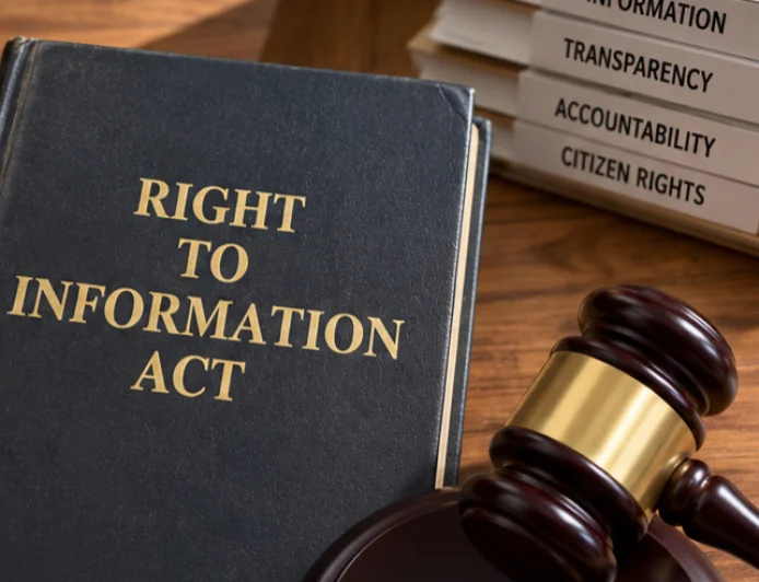 RTI कानून में बदलाव पर छिड़ी बड़ी बहस, क्या कमजोर हो जाएगा आम आदमी का सबसे बड़ा हथियार
