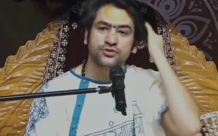 कैप्टन स्मित को हनुमान चालीसा से मिला आत्मविश्वास, बचाई 100 से ज्यादा लोगों की जान: धीरेंद्र कृष्ण शास्त्री 