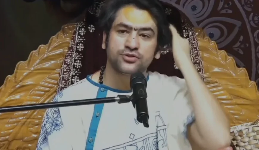 कैप्टन स्मित को हनुमान चालीसा से मिला आत्मविश्वास, बचाई 100 से ज्यादा लोगों की जान: धीरेंद्र कृष्ण शास्त्री 