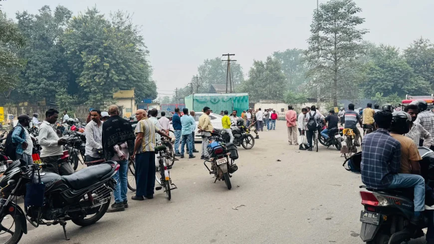 बोकारो स्टील प्लांट में नियोजन की मांग पर विस्थापितों का आंदोलन तेज, मेन गेट छोड़ कंपनी के तमाम गेट जाम