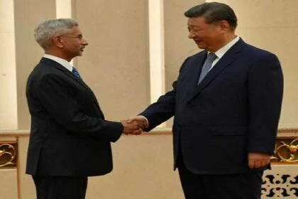 Jaishankar meets Xi, apprises him of recent development in bilateral ties